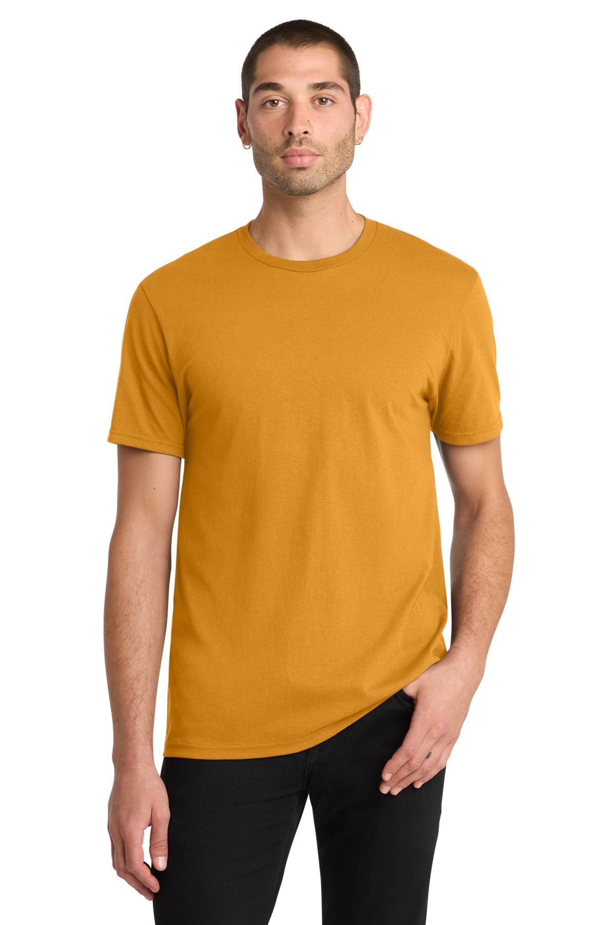 color:Gold