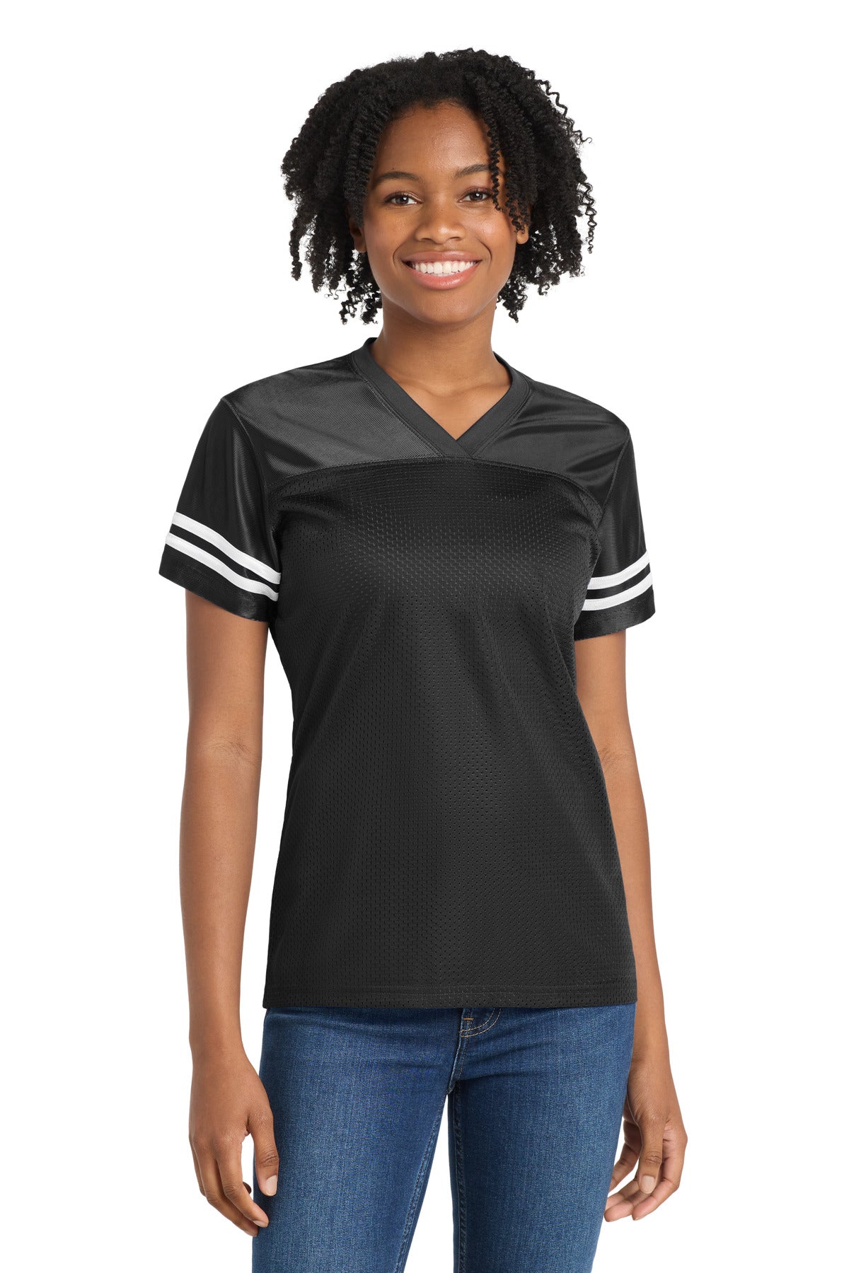 color:Black/ White